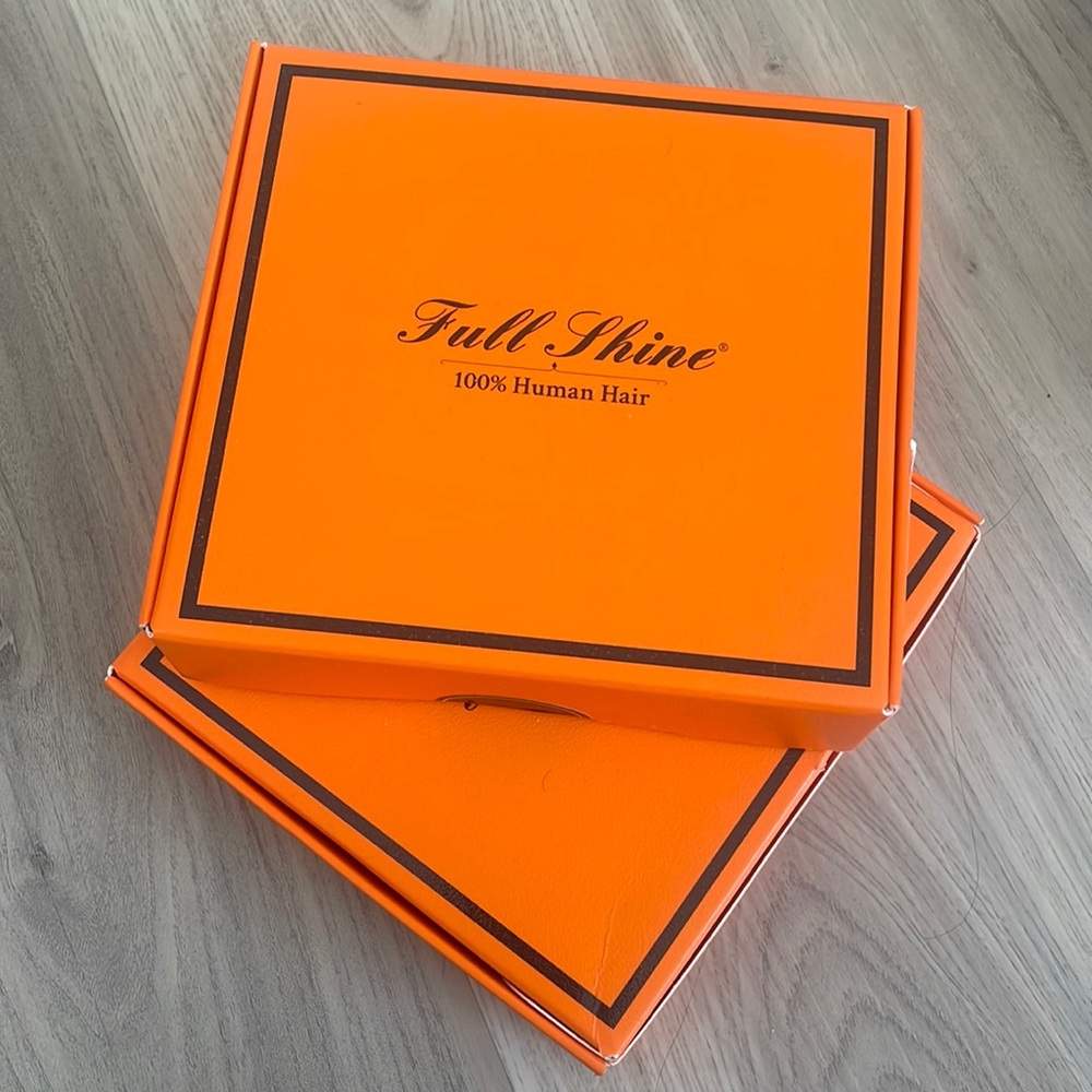 Hair extensions never worn X2 sets